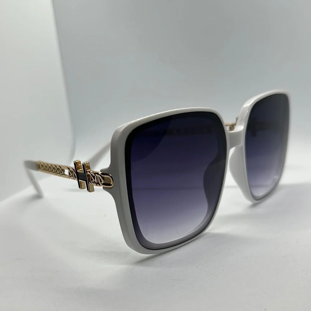 Chic Oversized Square Sunglasses - White Frame, Gold Accents, UV Protection NWT
